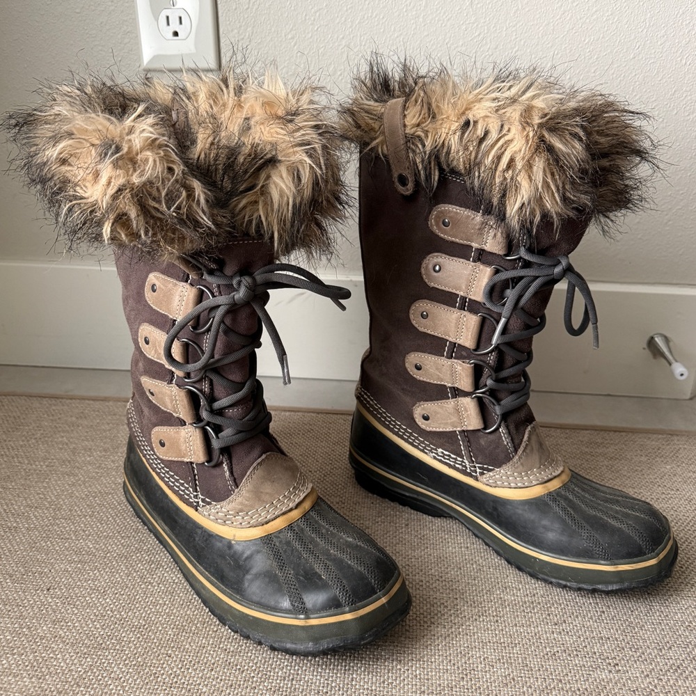 Sorel Joan of Arctic Snow Boots Size 8